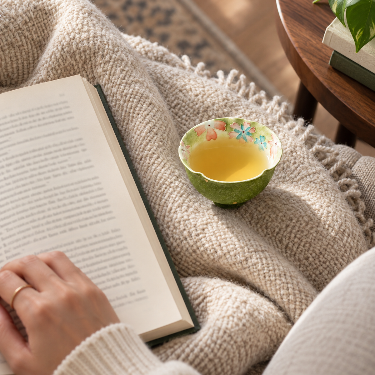 Moss Bloom – Inner-Painted Footed Tea Cup